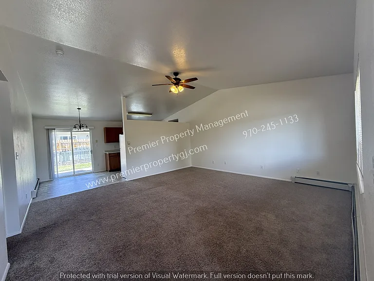 612 Round Table Rd — Photo 5