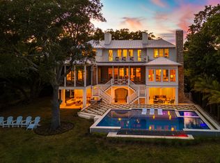 967 Royall Ave, Mount Pleasant, SC 29464