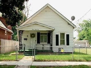 1st image of 1389 Grand Ave