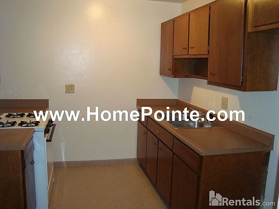 4th image of 10153 Ellenwood Ave