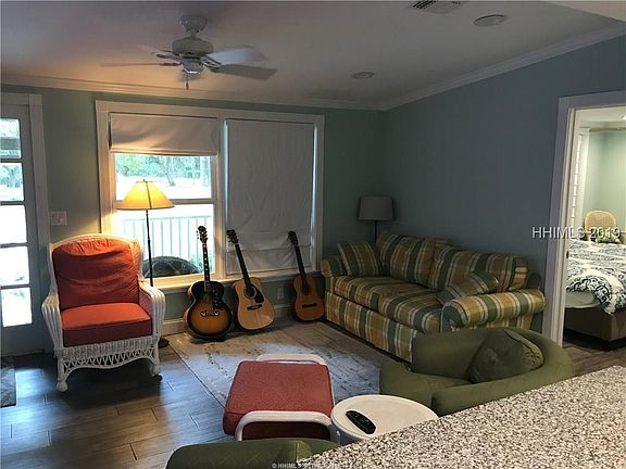 4th image of 5 Brandons Way