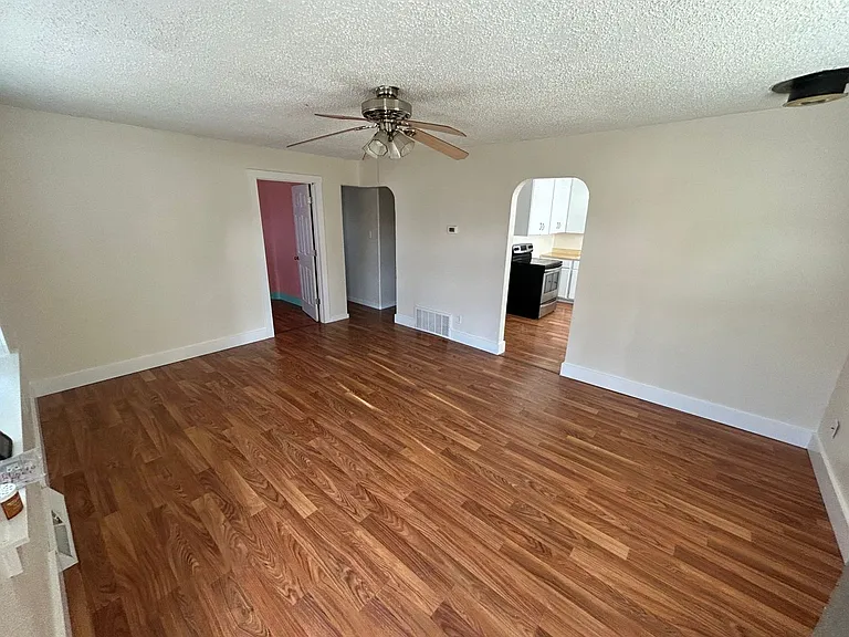 602 N 5th Ave — Photo 3