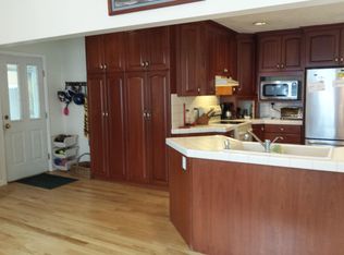 2476 E Newport Cir, Cottonwood Heights, UT 84121