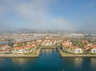 1743 Emerald Isle Way, Oxnard, CA 93035