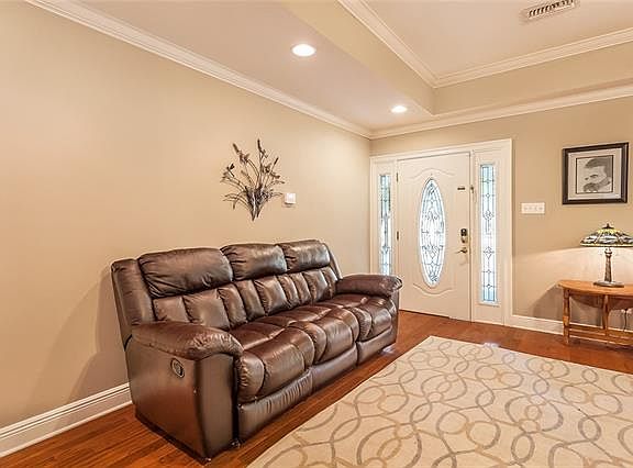 3rd image of 113 Camellia Dr