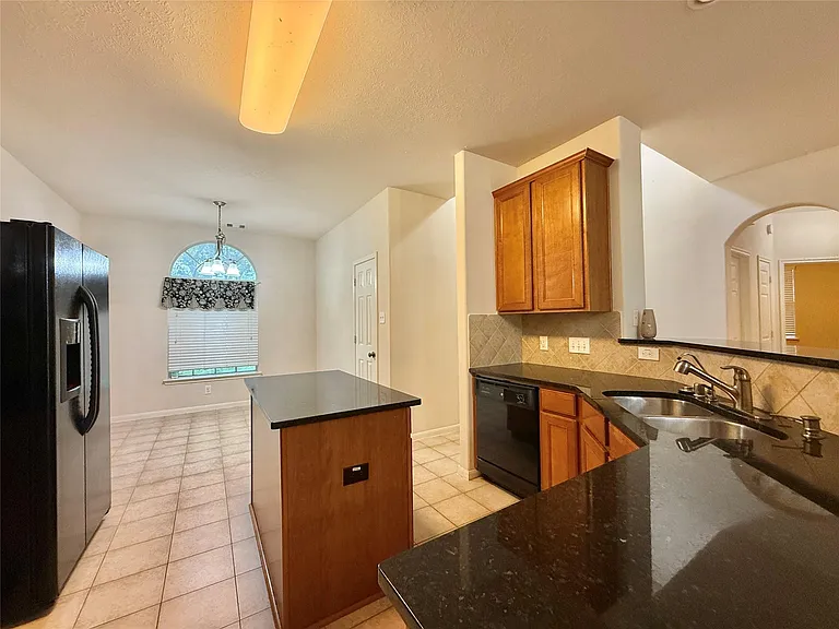 7323 Boerne Creek Dr — Photo 13