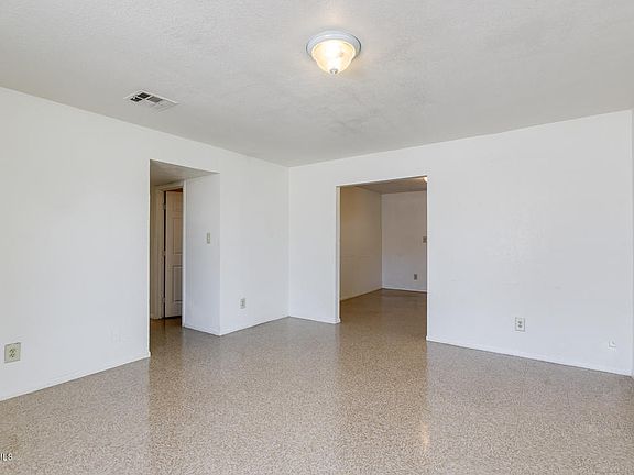 5th image of 8825 W Becker Ln