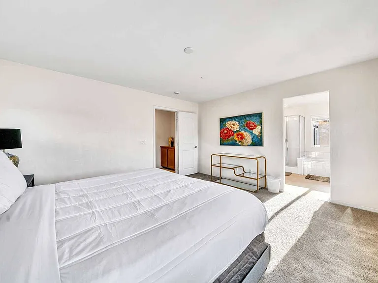 630 W Woodcrest St — Photo 23