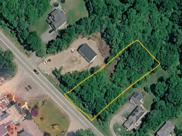 188 Southbridge Rd, Dudley, MA 01571