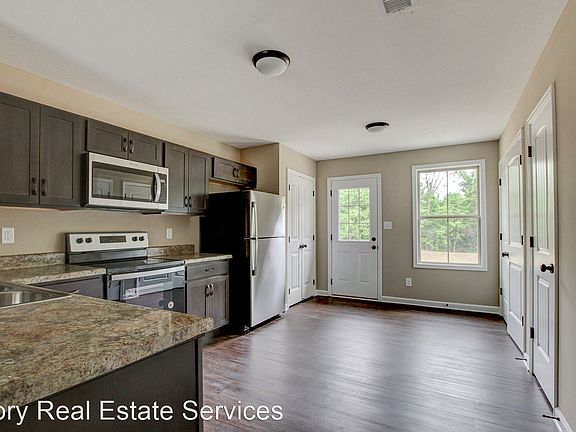 3rd image of 267 Smithson Lane Smithson #267