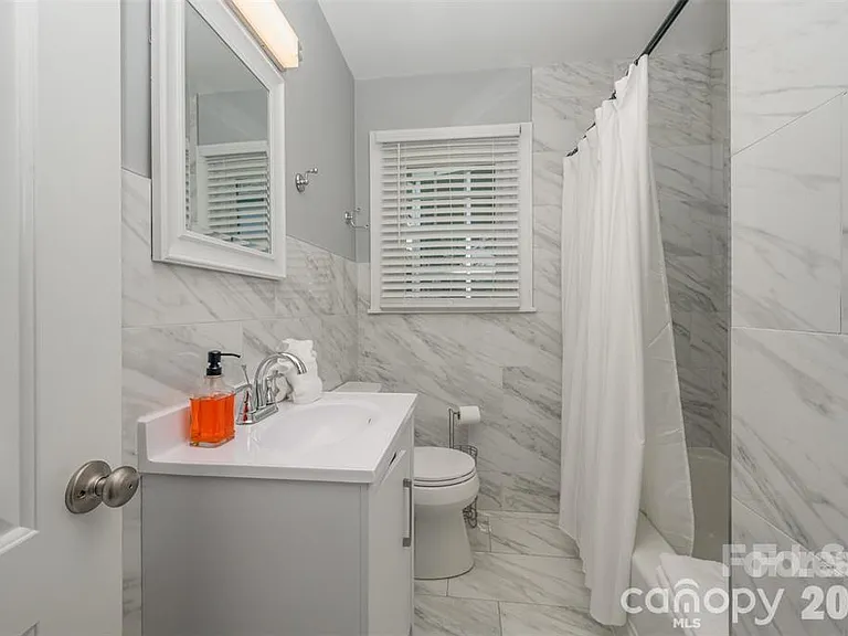203 State St — Photo 7