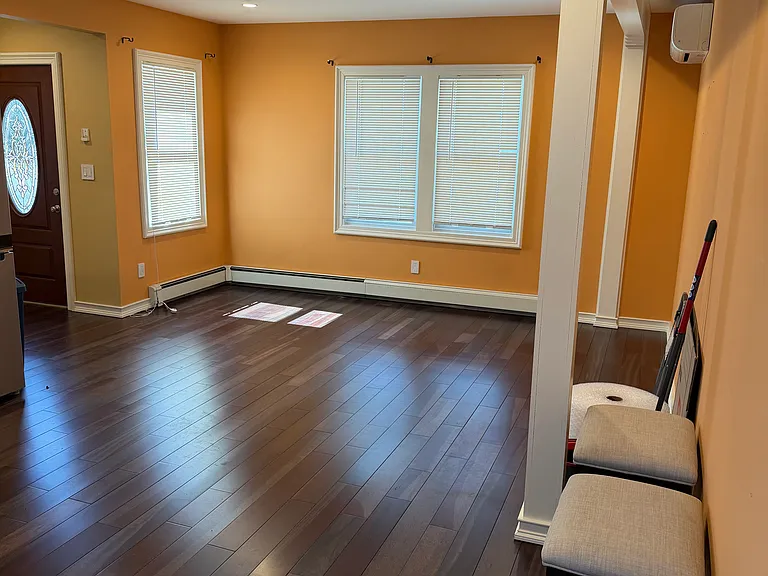 146 Lowell Ave #1 — Photo 3