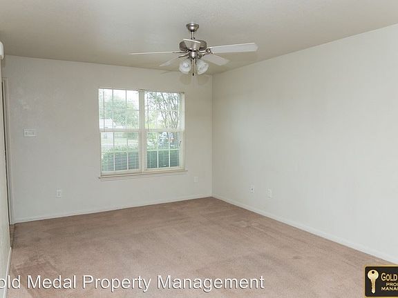 4th image of 401 W Avenue E APT A