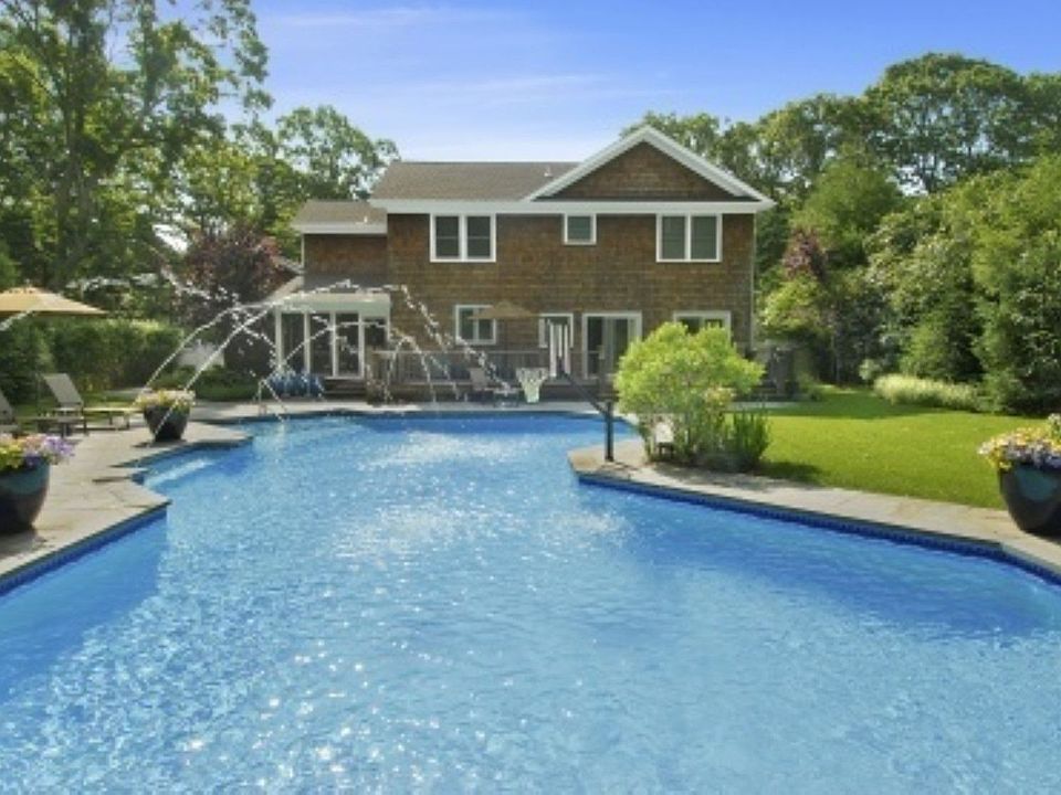 1st image of 56 Sherwood Ln