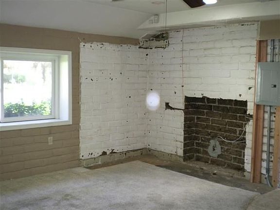 5th image of 13745 Glenoaks Blvd