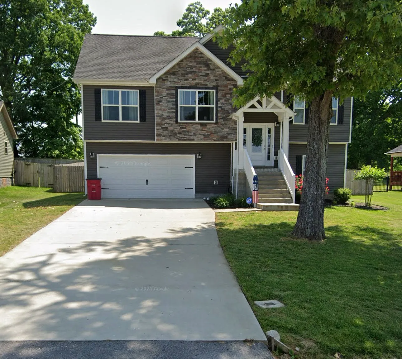 4 bed, 2117 sqft, $2,200 — Photo 1