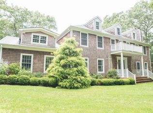 22 Turtle Pond Rd, Southampton, NY 11968