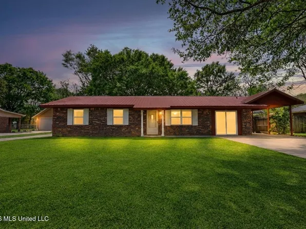 2506 Fortson St, Gulfport, MS 39503