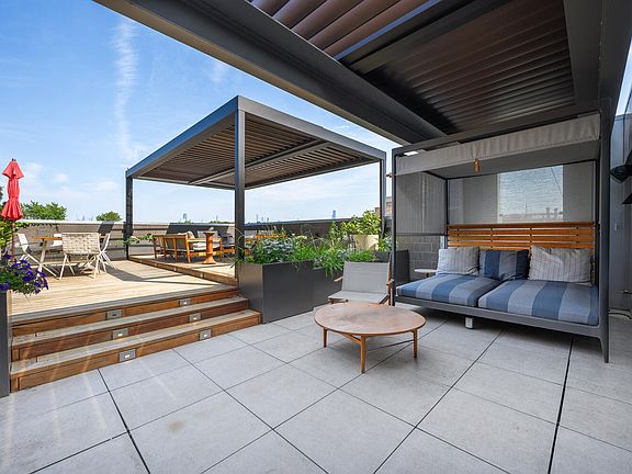2nd image of 1717 N Damen Ave #Penthouse