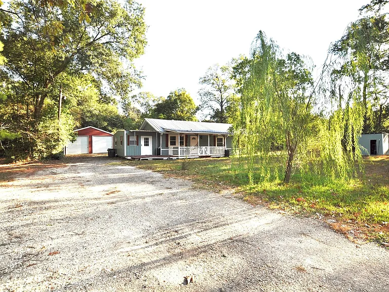 208 Blue Lake Dr — Photo 9