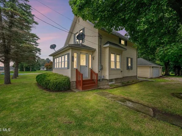 18746 North St, Tontogany, OH 43565