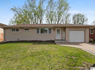 7941 Steinway Rd, Lincoln, NE 68505