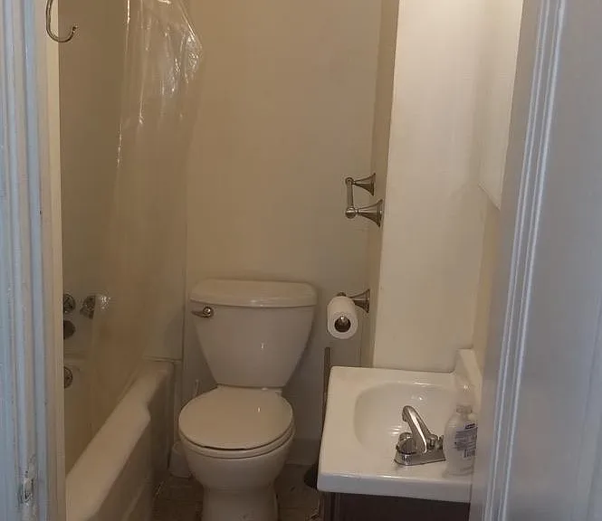 4742 Friendship Ave #3 — Photo 3