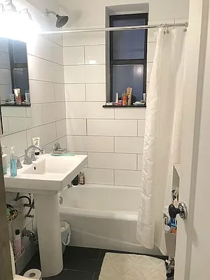 Rented by REAL New York | media 22