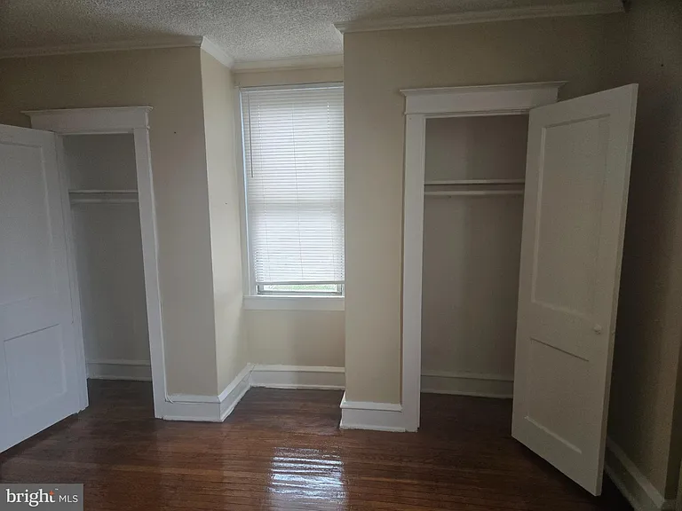 5345 W Berks St #2 — Photo 7