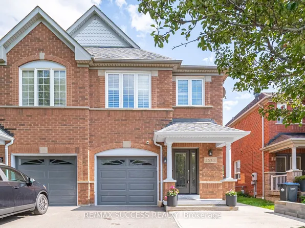 3570 Southwick St, Mississauga, ON L5M 7N8