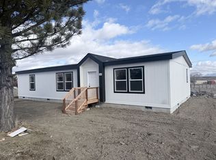 809 Spring Valley Pkwy, Spring Creek, NV 89815