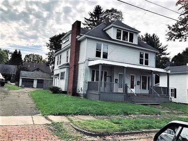 1st image of 220 Price St