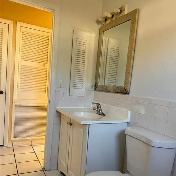 273 Hubbard Ave #208 — Photo 4