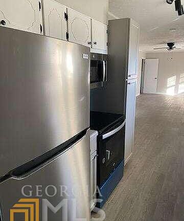 4th image of 1023 Whispering Hills Dr