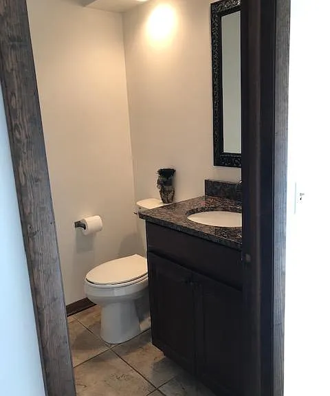 691 W Everett Rd — Photo 11