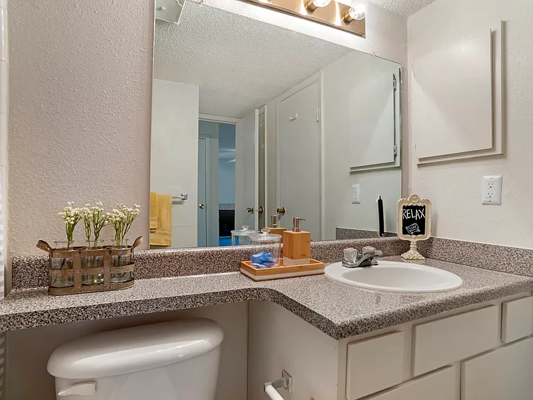 Pear Orchard Apartments — Photo 16