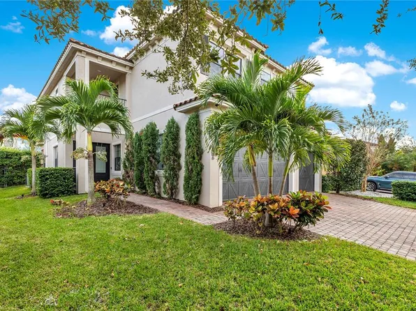 10466 Henbury St, Orlando, FL 32832