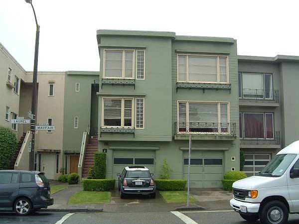 1st image of 21 Mayfair Dr