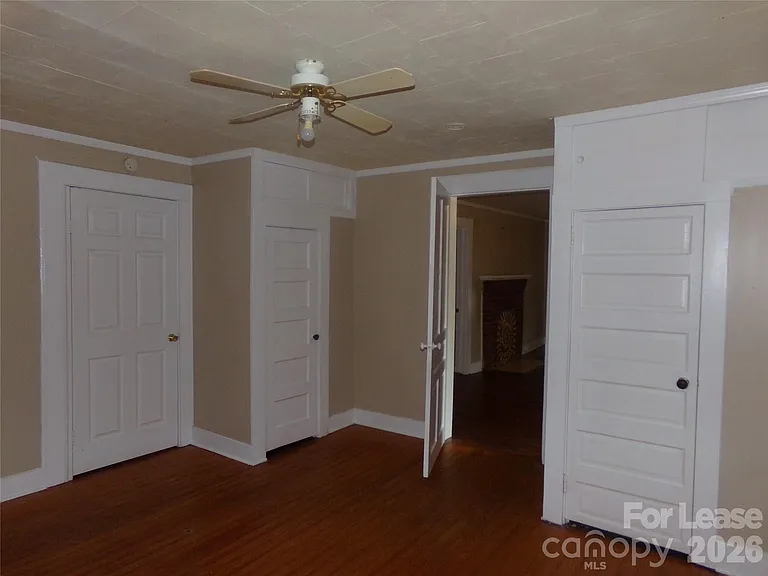 729 Spruce St — Photo 15