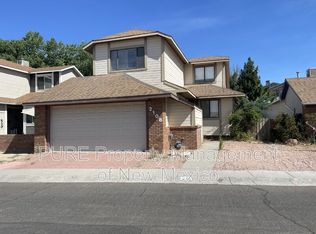 2108 Ranch Dr, Farmington, NM 87401