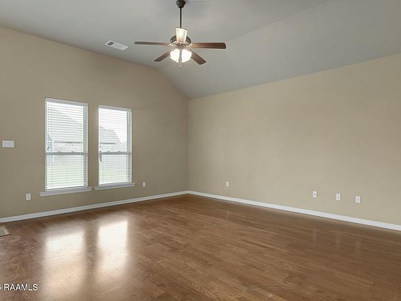 4th image of 226 Broland Dr