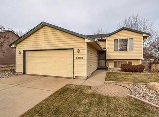 6308 W Jordan Dr, Sioux Falls, SD 57106