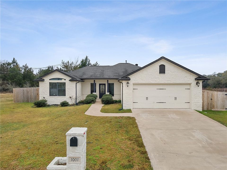 1st image of 1001 Meadow Wood