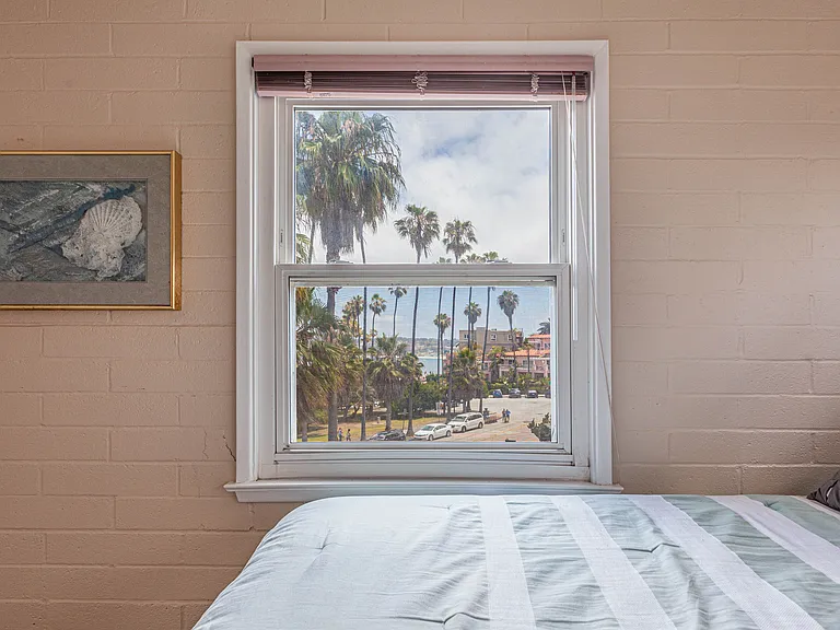 1039 Coast Blvd #E — Photo 9