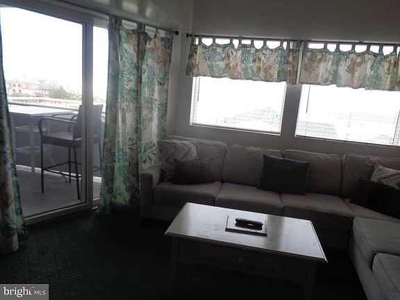 4th image of 901 Ocean Ave #509