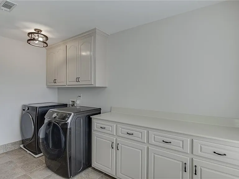 4612 Grandview Pkwy — Photo 53