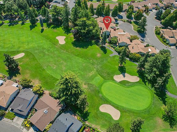 4th image of 15660 SW Greenleaf Ct