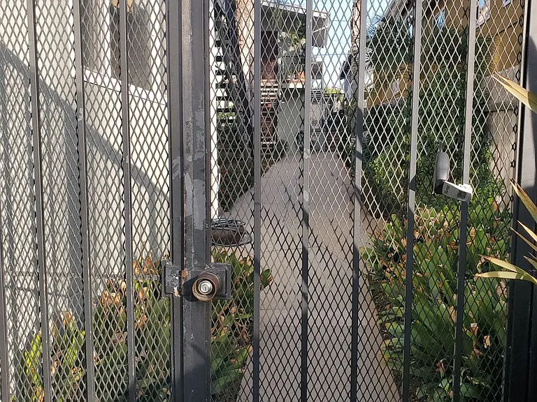 4033 Florida St — Photo 22