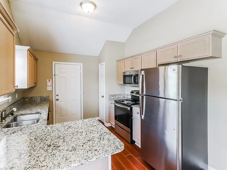2753 Virginia Woods Pl — Photo 8