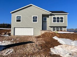 105 Dexter Dr, Cambria, WI 53923